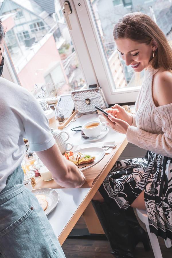 La Belle Vue Boutique & Cafe Spiez